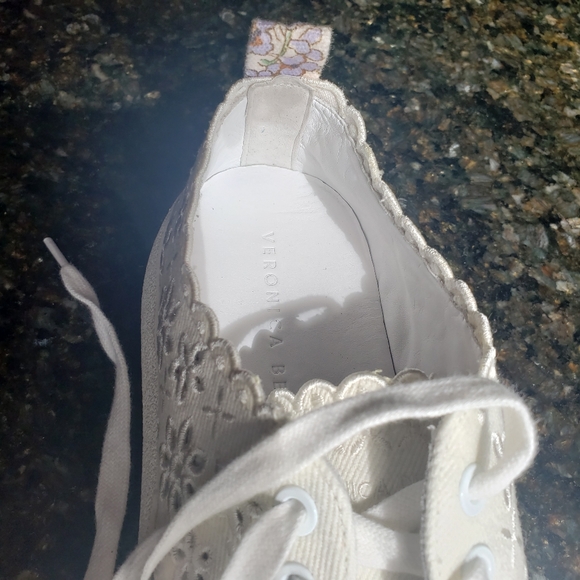 VERONICA BEARD Paulita Embroidered Sneakers Sz 8.5 - Picture 5 of 15